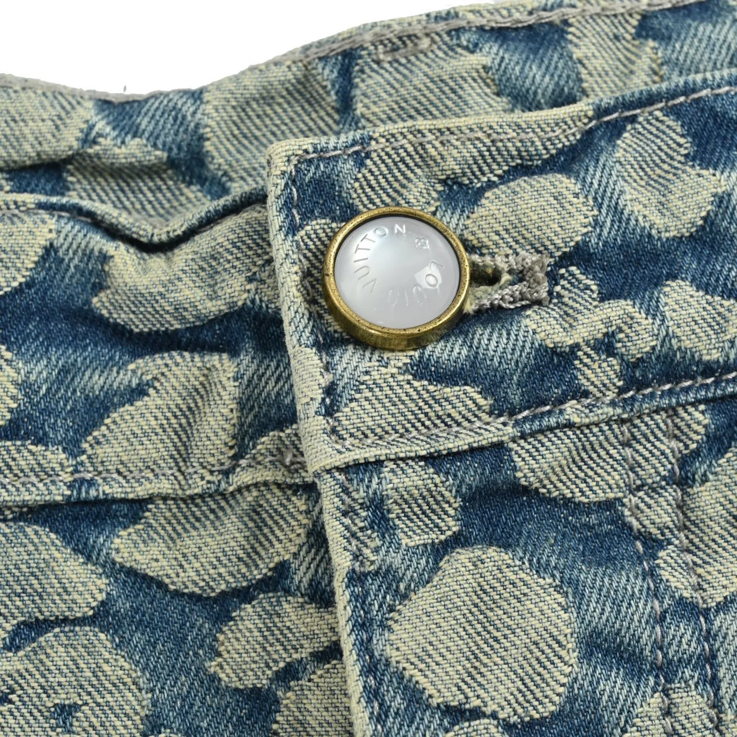 Louis Vuitton/ Nigo